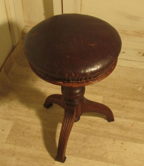 fig 1. An Elegant Victorian Mahogany Swivel Piano Stool by Howe