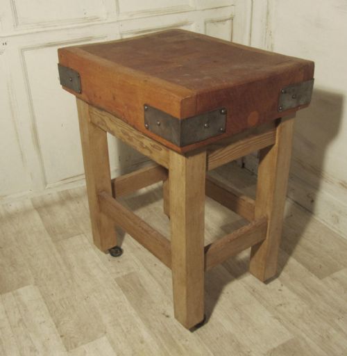 fig 1. A Good Maple Butchers Block Chopping Table Board