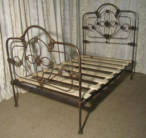 fig 2. Striking Victorian Cast Iron 4ft Double Bed