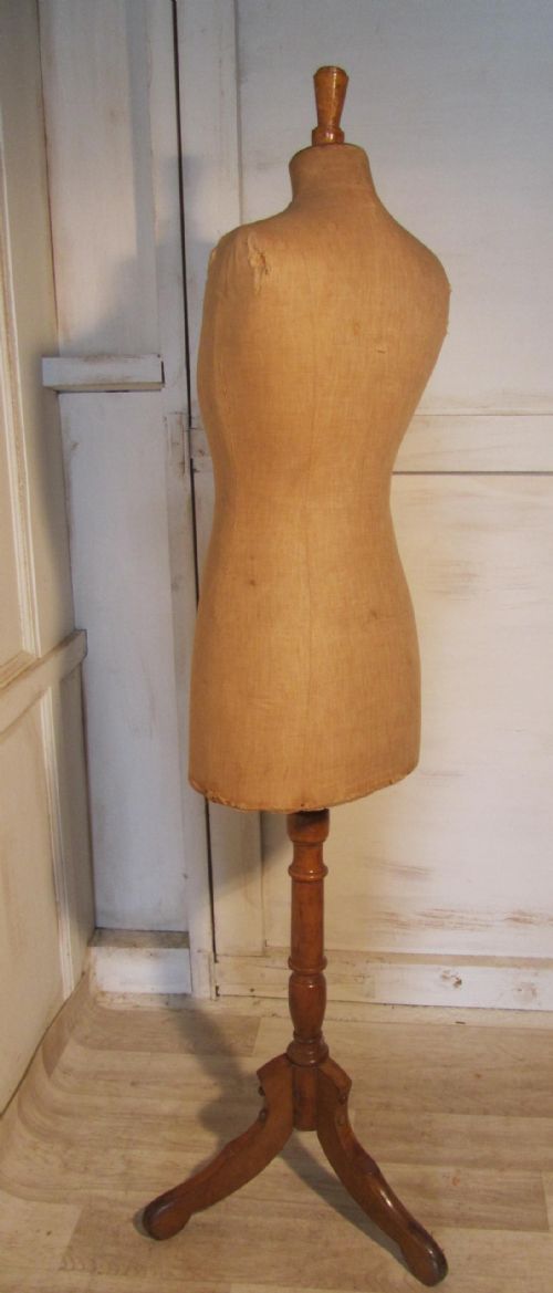 fig 1. An Original Selfridges Mannequin, Shop Display