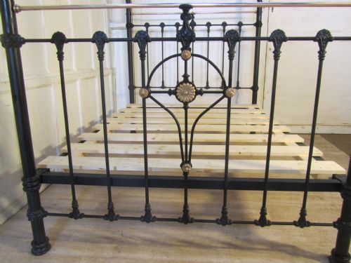 fig 2. Victorian Art Nouveau 4 Poster Brass and Iron Double Bed