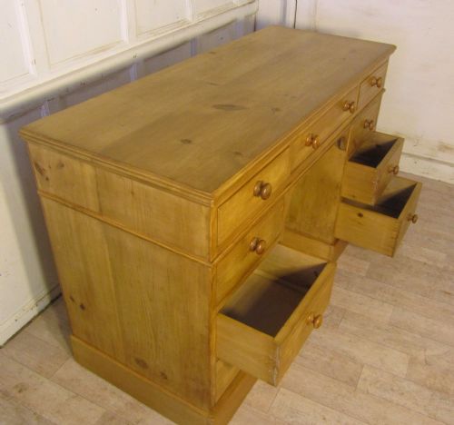 fig 1. Pine Pedestal or Knee Hole Desk