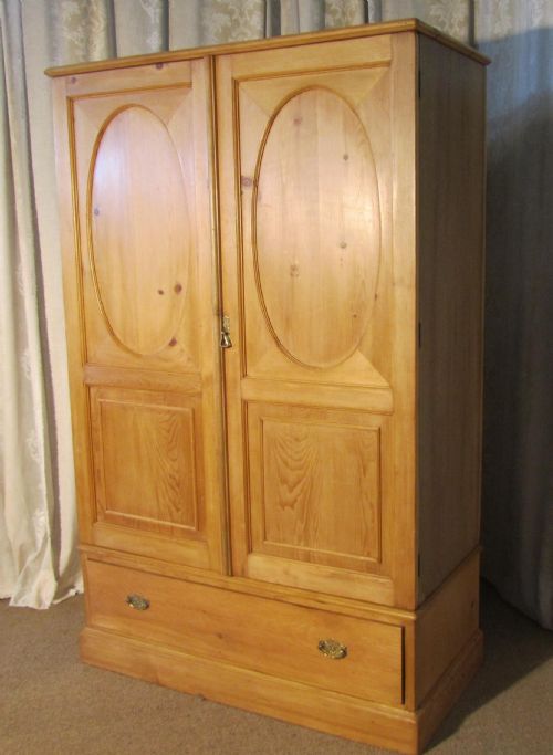 fig 1. An English Victorian Stripped Pine Wardrobe Compactum