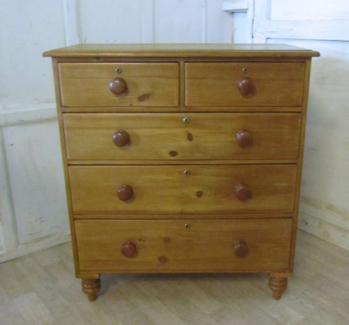 Large Victorian Pine Chest of Drawers