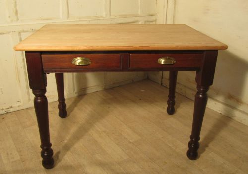 fig 1. A Traditional Victorian Scrub Top Pine Kitchen Table