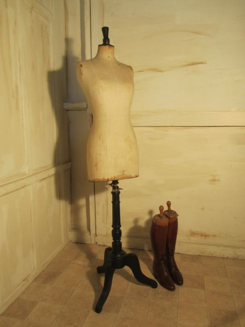 fig 1. A French Vintage Stockman Mannequin or Tailors dummy
