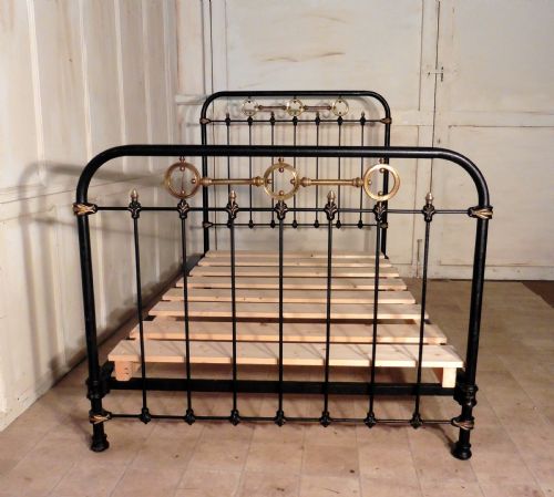 Victorian Brass and Iron Small Double Bed (4ft Wide)