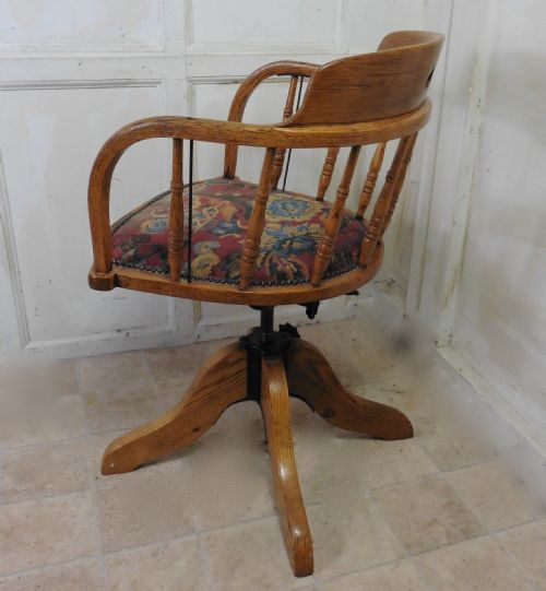 Golden Oak Smokers Bow Office or Desk Chair