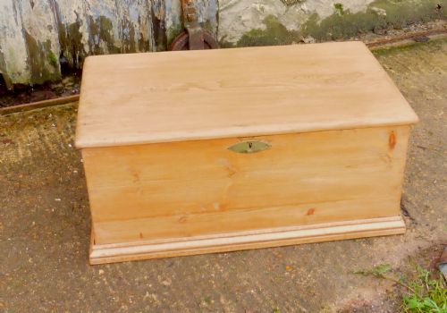 fig 1. Victorian Pine Blanket Box or Coffee Table