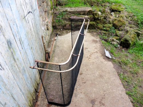 fig 2. Victorian Nursery Fire Guard or Club Fender