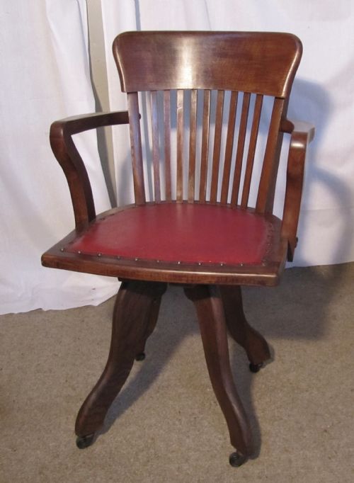 A 19th Century Swivelling Oak Office Chair or Desk Chair