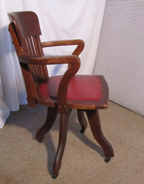 fig 1. A 19th Century Swivelling Oak Office Chair or Desk Chair