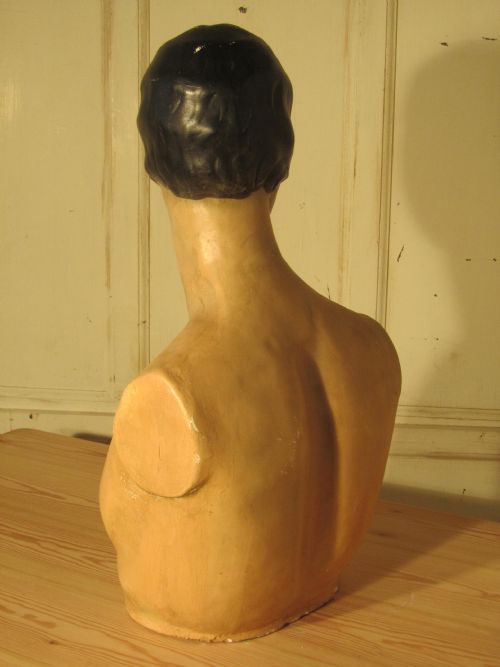 fig 1. A French Art Deco Bra Mannequin 
