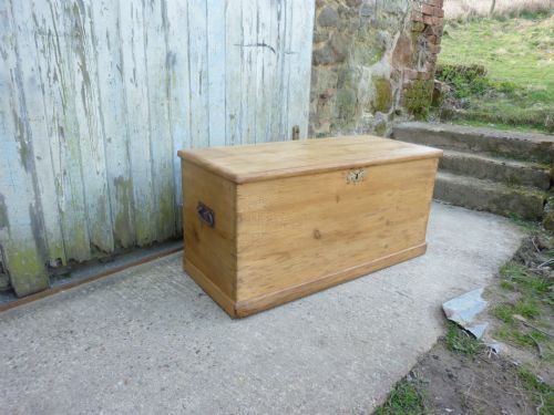 Large Victorian Pine Blanket Box or Coffee Table