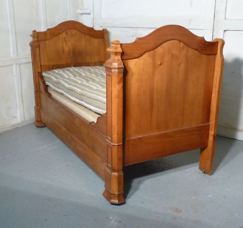 fig 2. 19th Century French Empire Style Day Bed or Single Sleigh Bed.
