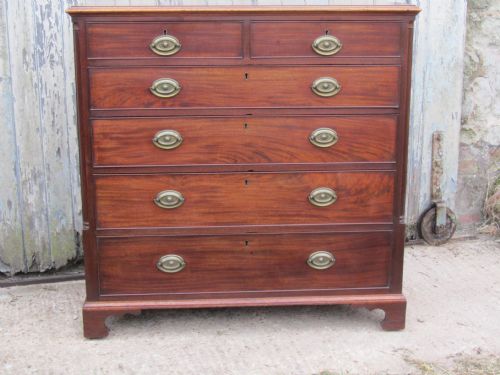 Large Georgian Mahogany Chest of Drawers