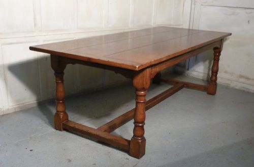 fig 1. Country Oak Farmhouse Dining Table