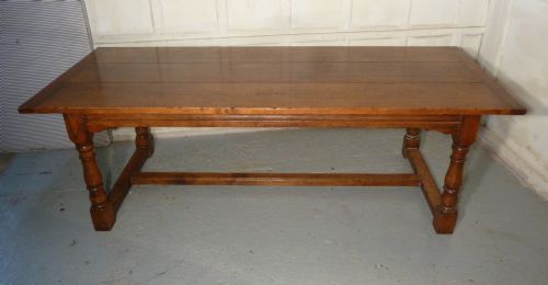 fig 2. Country Oak Farmhouse Dining Table