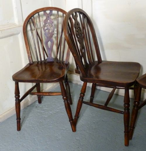 fig 1. A Set of 4 Beech & Elm Wheel Back Windsor Kitchen Dining Chairs