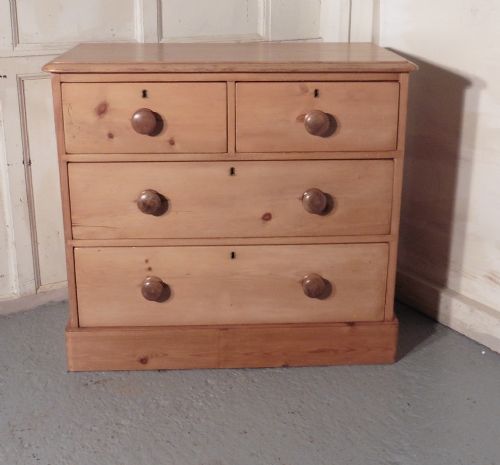Victorian Stripped Pine Chest of Drawers