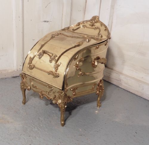 A Stunning Victorian Brass Coal Scuttle