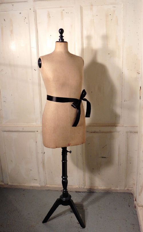 fig 1. A Charming French Mannequin