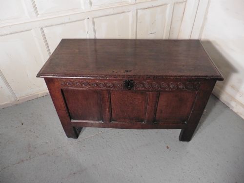 fig 1. 17th Century Oak Coffer