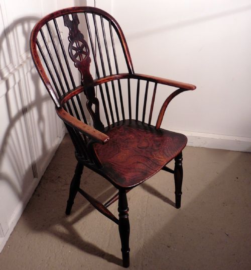 fig 1. A Georgian Elm and Yew Wheel Back Windsor Carver Chair