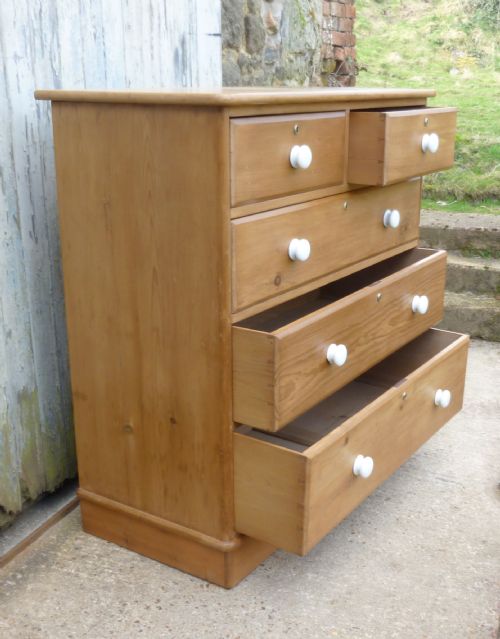 fig 2. Large Heavy Quality Victorian Pine Chest of Drawers