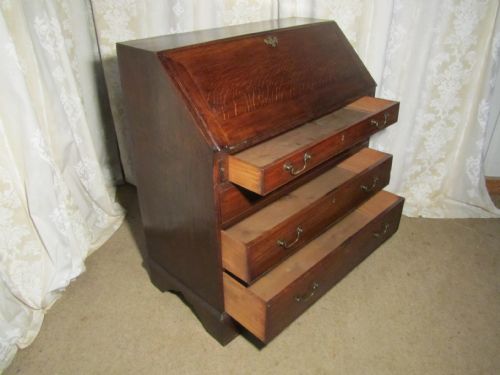 fig 2. Georgian Country Oak Bureau