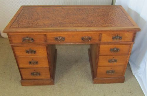 A Victorian Arts & Crafts Golden Oak Pedestal or Knee Hole Desk