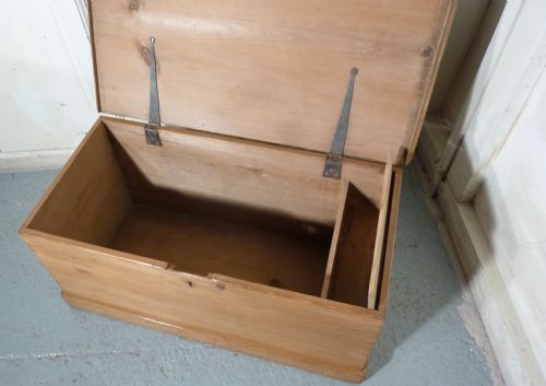 fig 1. Victorian Pine Blanket Box
