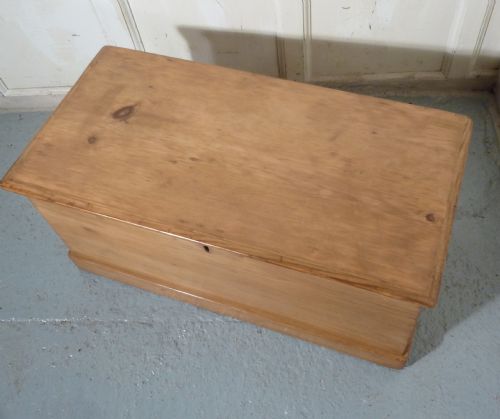 fig 2. Victorian Pine Blanket Box