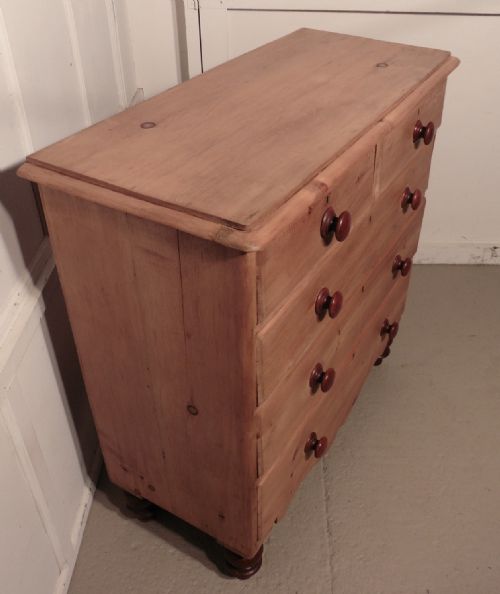 fig 2. Large Victorian Pine Chest of Drawers