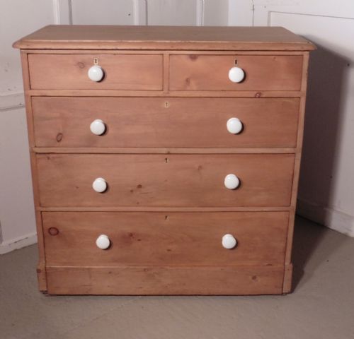 fig 2. Victorian Pine Chest of Drawers