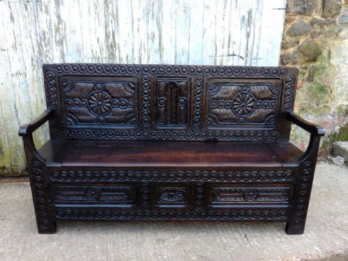 fig 1. A French 17th Century Oak Box Settle