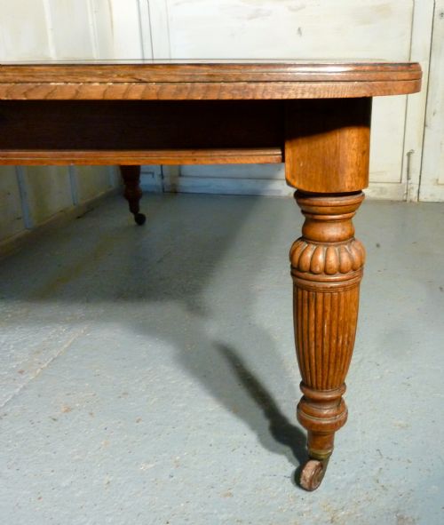 fig 2. Victorian Arts and Crafts Golden Oak Wind Out Table, Extending Dining Table