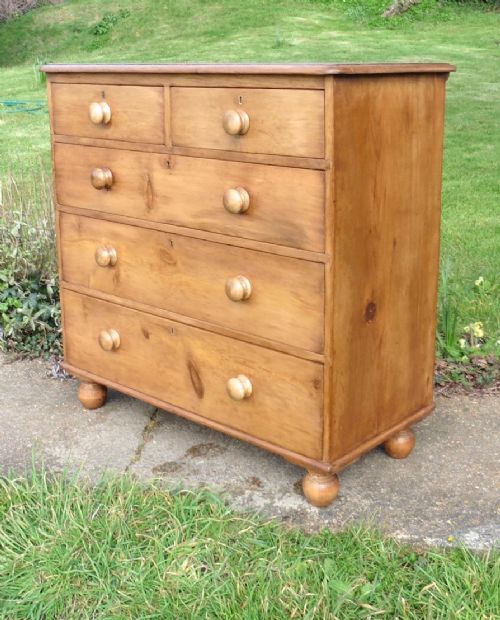 fig 1. A Large Victorian Pine chest of drawers