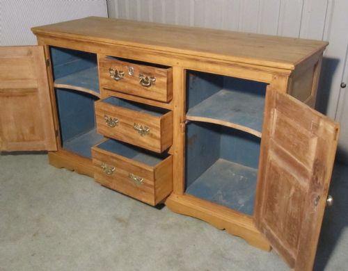 fig 2. A Large Country Pine Sideboard Dresser