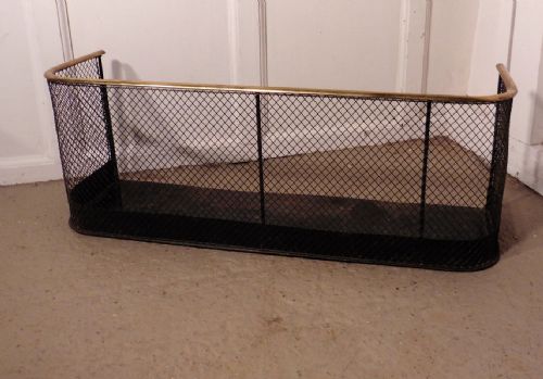 Small Victorian Nursery Fire Guard or Club Fender