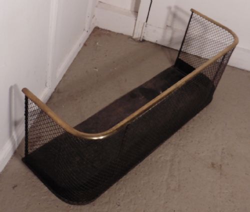 fig 2. Small Victorian Nursery Fire Guard or Club Fender