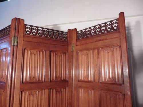 fig 2. Large Victorian Arts and Crafts Carved Golden Oak 3 Fold Screen