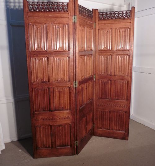 fig 3. Large Victorian Arts and Crafts Carved Golden Oak 3 Fold Screen