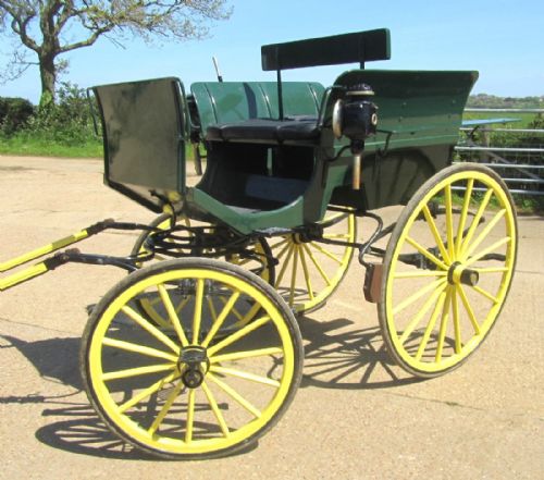 victorian back to back pony trap 4 wheeled horse drawn carriage - CATEGORY: ANTIQUE MISCELLANEOUS - DATED VICTORIAN
