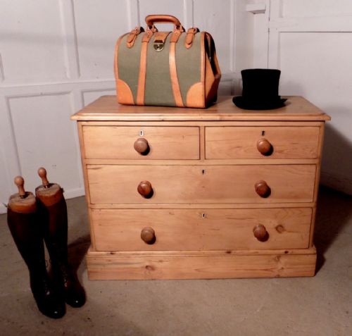 Victorian Stripped Pine Chest of Drawers