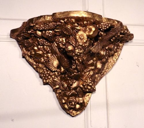 fig 1. A Pair of 19th Century Carved Gilt Wall Brackets
