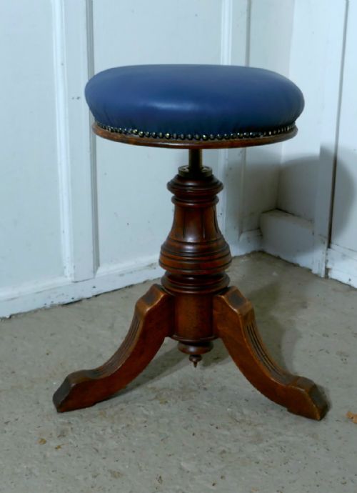 fig 2. An Elegant Victorian Walnut Swivel Piano Stool 