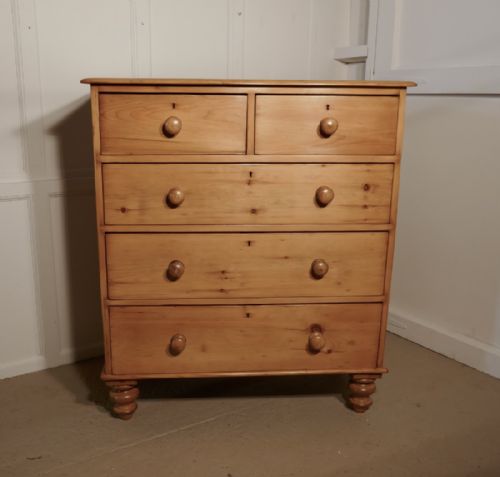 fig 1. A Large Victorian Pine Chest of Drawers