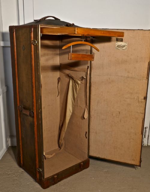 fig 1. Gentleman’s Portmanteau, Steamer Trunk by Morits Madler, Safari Wardrobe