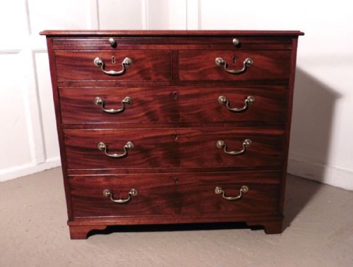 Small Georgian Mahogany Chest of Drawers, Batchelor’s Chest with Brushing Slide
